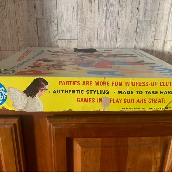 1970 Ben Cooper SUPERMAN Play Suit in Original Box - Picture 6 of 15